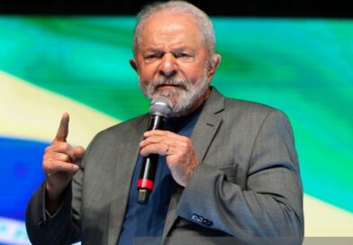 Frente parlamentar e delegados repudiam fala de Lula sobre delegacias e celulares roubados